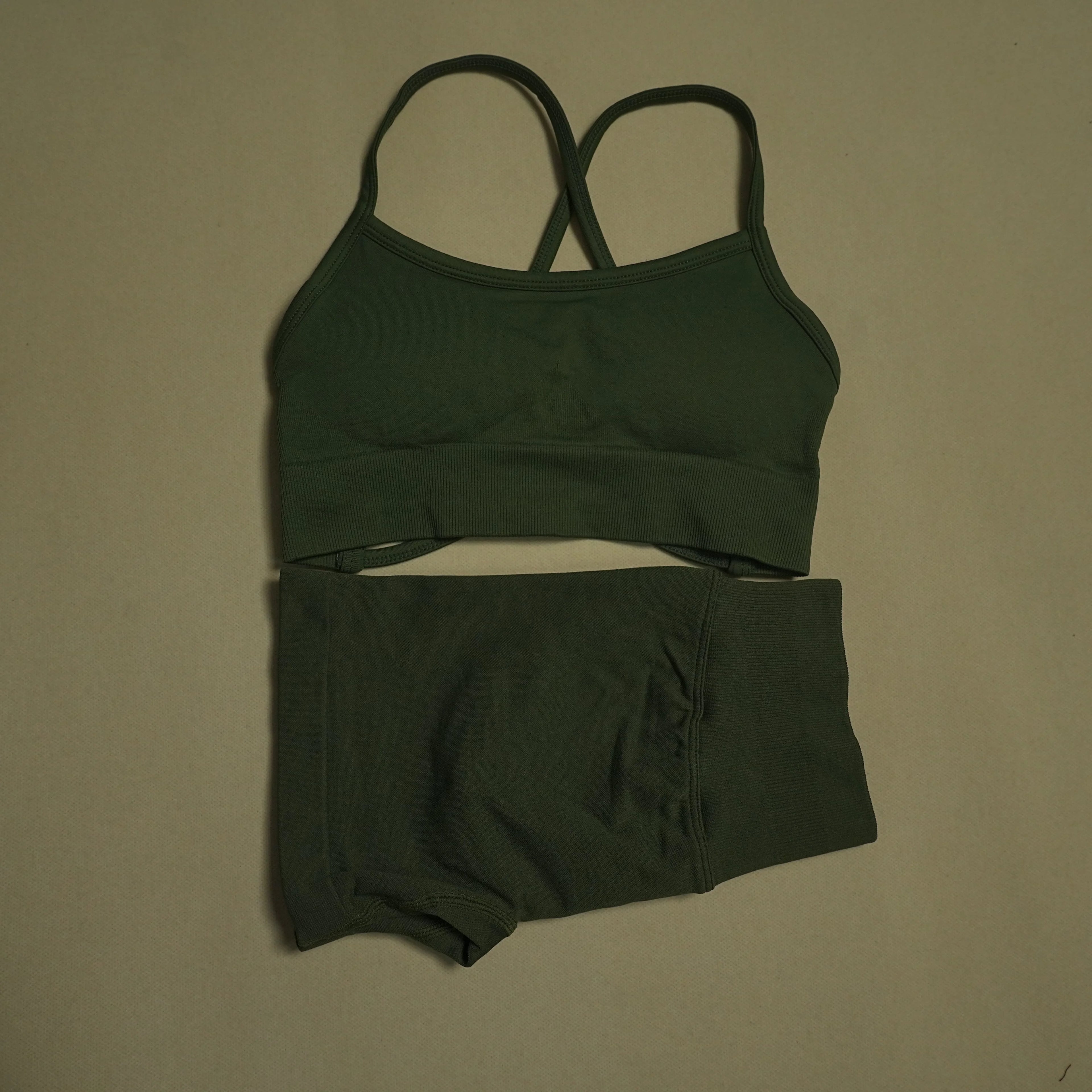 2 Pieces Yoga Gym Set Women Seamless Strappy Yoga Bra High Waist Workout Scrunch Shorts Sports Set Fitness Clothes Sportswear